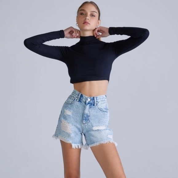 CEROS Acid Wash High-Waisted Boyfriend Distresses Denim Shorts 31 - Picture 1 of 10